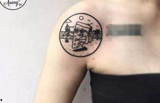 纹身的网红吃瓜图片高清