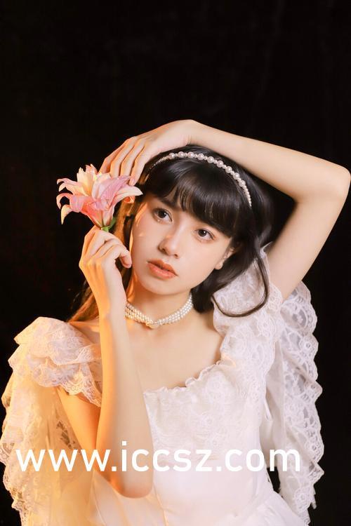 网曝吃瓜泄密反差,反差萌背后的真相揭秘