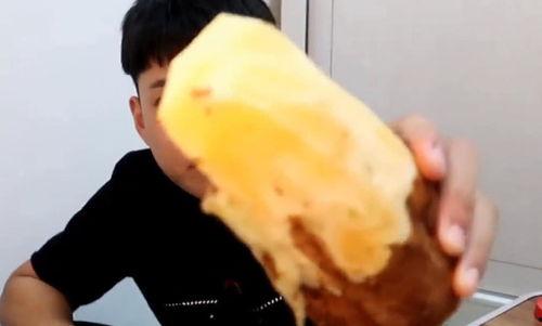 吃瓜网云南小哥,吃瓜网上的美食探索之旅