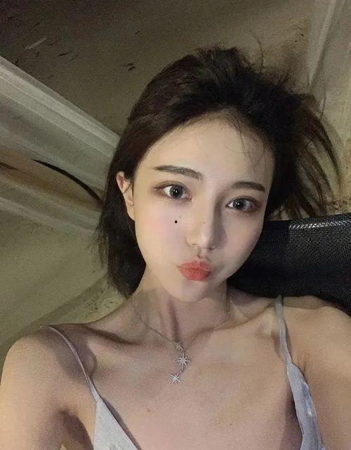 近期网红吃瓜女友是谁啊