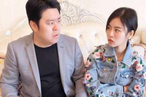 抖音网红吃瓜父女视频  第1张