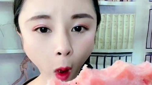 美女吃网红瓜视频  第3张