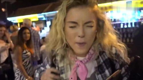 网红吃瓜女孩子视频,揭秘娱乐圈幕后故事