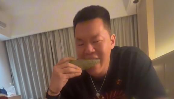 吃瓜视频网红被打,被打事件引发网友热议  第3张